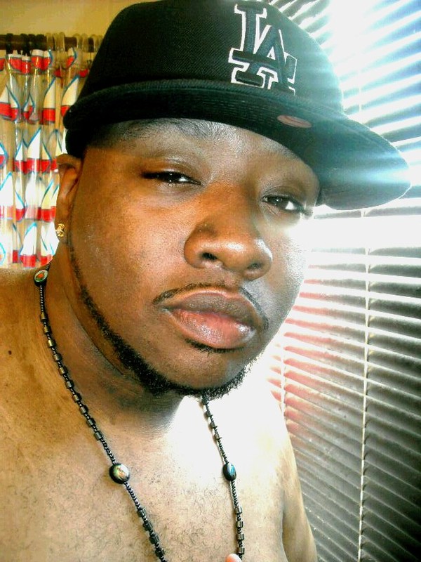 Date this good-looking United States man Freakyezky773 from Chicago US8149