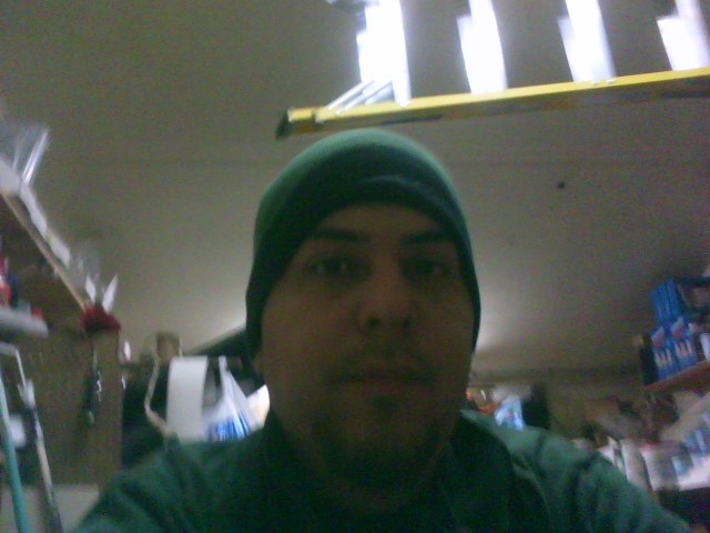 Date this young United States man Fernando from Woodland US8309