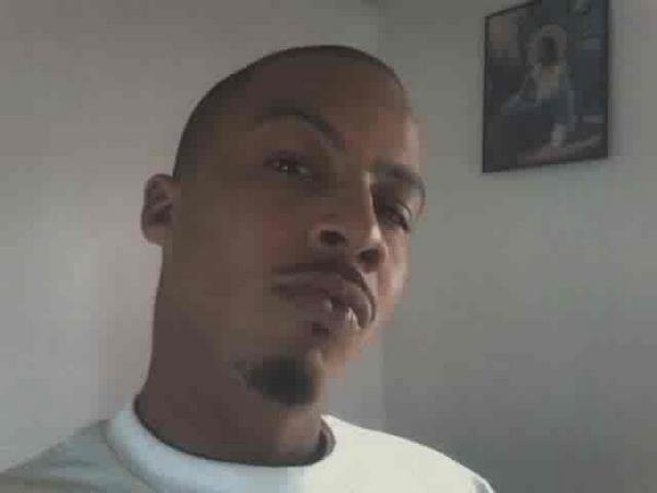 Date this happy United States man K.Q from Los Angeles US8348