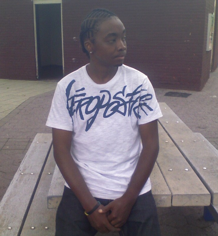 Date this delightful United States man Craig from Queens US8448