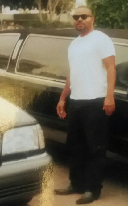 Date this lovely United States man Charles from  US8644