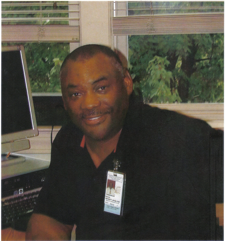 Date this tall United States man Thaddeus from Atlanta US8720