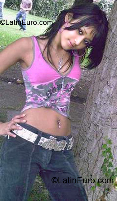 Date this nice looking Peru girl Britany from Lima Peru PE422