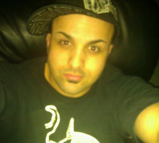 Date this tall United States man BeerBudgetRockS from Hollywood BR4556