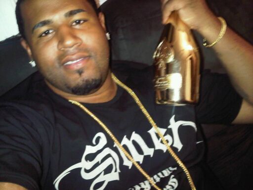 Date this athletic United States man El from Boston US8915