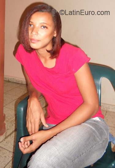 Date this georgeous Dominican Republic girl Anais sanchez from Barahona DO6747