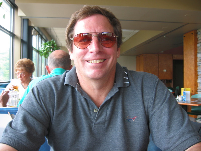 Date this georgeous United States man Allshadow from Silverthorne US9047