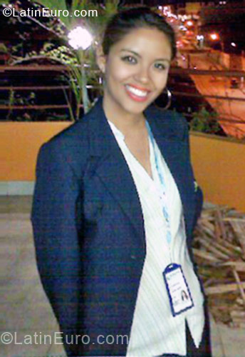 Date this charming Peru girl Jackeline from Tarapoto PE441