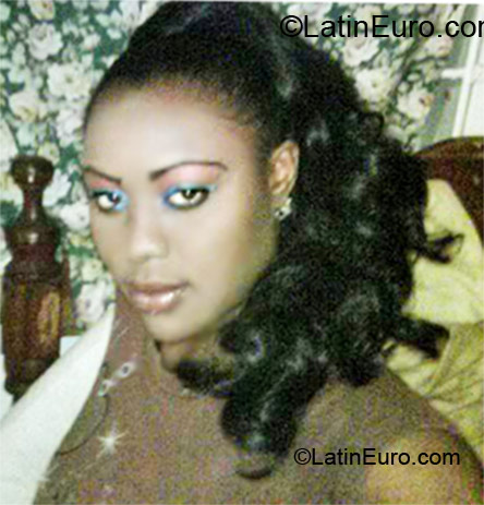 Date this fun Jamaica girl Miss from kingston JM200