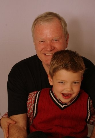 Date this georgeous United States man Aviator from Centerville US9195