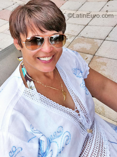 Date this pretty United States girl Mariza from Orlando US9309