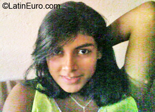 Date this nice looking Costa Rica girl Jennifer from Heredia CR52