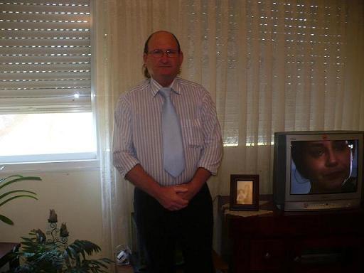 Date this nice looking United States man Bill from Miami US9349