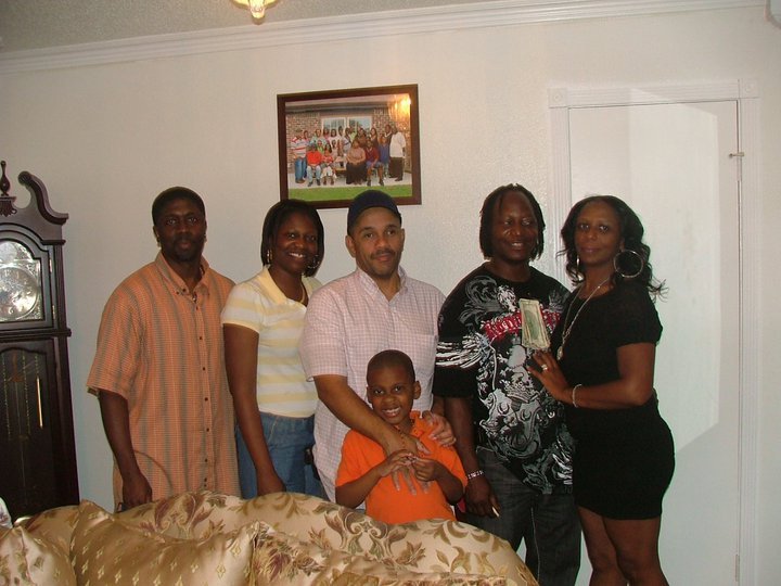 Date this tall United States man Frank from Lafayette US9369