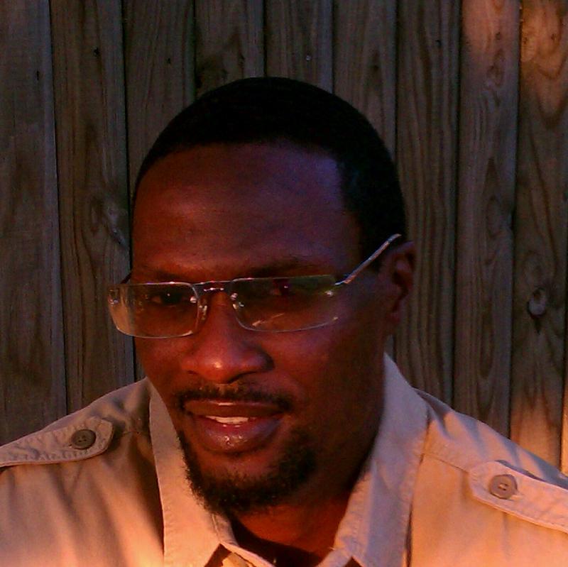 Date this foxy United States man ROBtheone from Philadelphia US9404