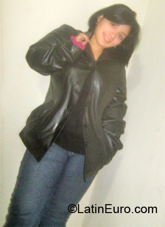 Date this pretty Peru girl Nalleli from Lima PE471