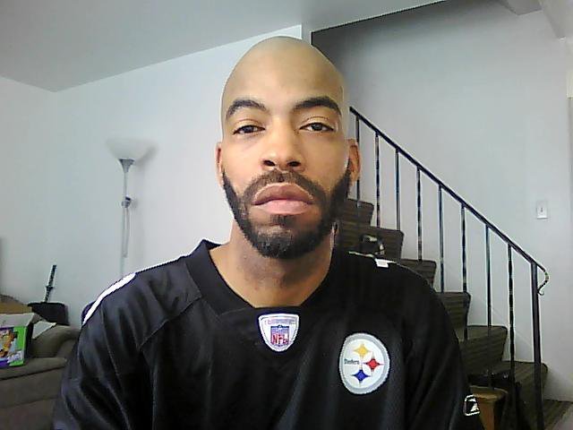 Date this attractive United States man Khayam from Columbus US9527