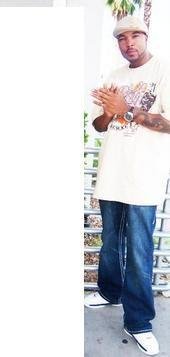 Date this georgeous United States man Rahlow from Los Angeles US9578