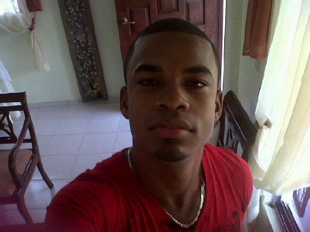 Date this nice looking Dominican Republic man ALEXANDER CONST from Santo Domingo DO7472