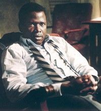 Date this athletic United States man Art from Boston US9646