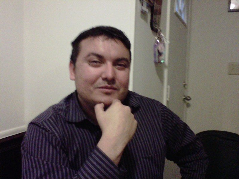 Date this tall United States man Elmo1987 from Hyattsville US9795