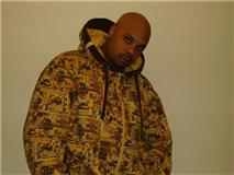 Date this athletic United States man Damian from Philadelphia US9979