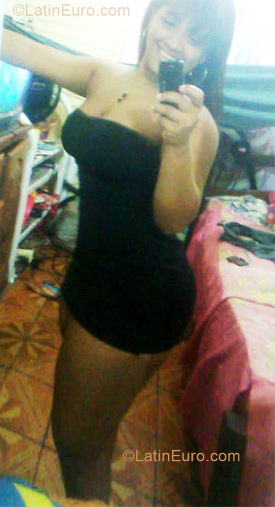 Date this athletic Brazil girl Ilana from Belem BR5511