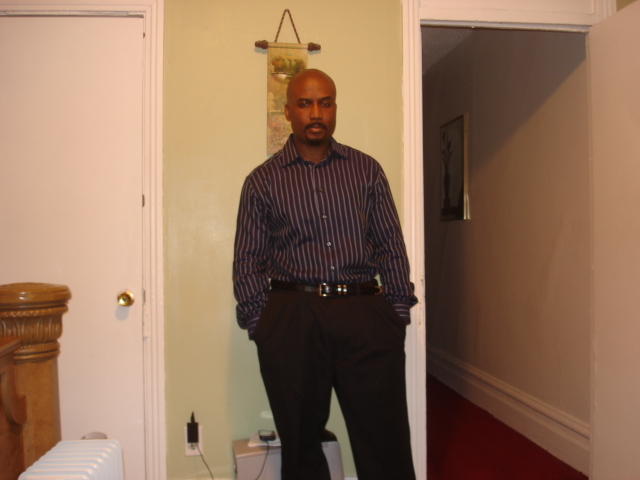 Date this hot United States man Desmond from Harrisburg US10186