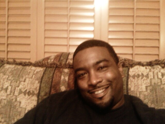 Date this cute United States man Jsmoove from Pittsburg US10258