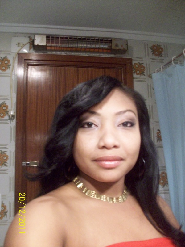 Date this foxy Spain girl Lucytania from Valencia ES183