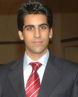 Date this nice looking United States man Gmalhi from Maimi US10596