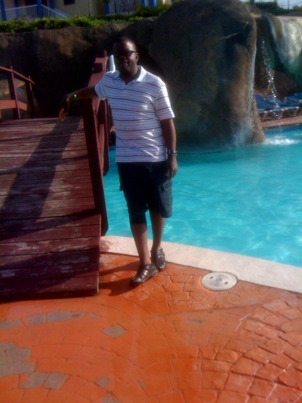 Date this beautiful United States man Dennis from Washington DO8229