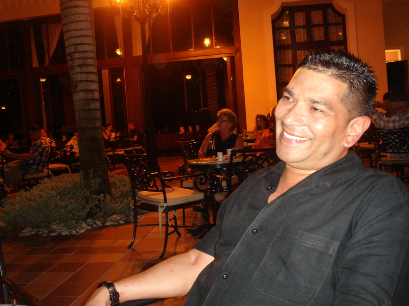 Date this charming United States man Gerry from Tampa US10699