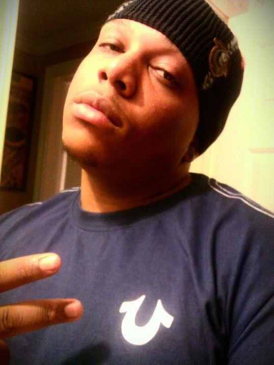 Date this hard body United States man Yiaya86 from Miami US10790