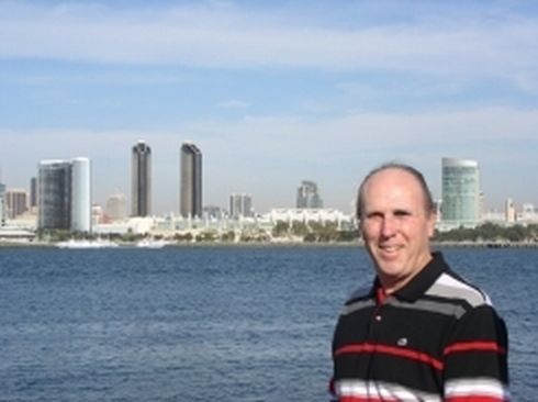 Date this stunning United States man IB-ED from Imperial Beach US10946