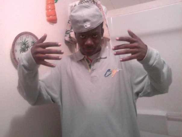 Date this delightful United States man Zigzagian from Rockford US11028