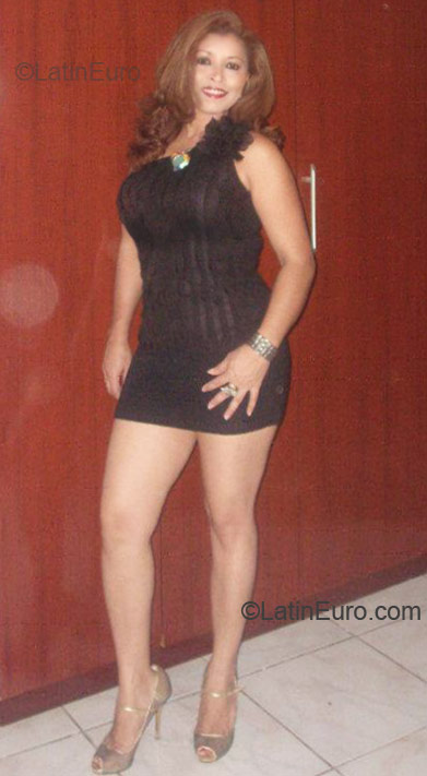 Date this lovely Honduras girl Olga from Santa Cruz De Yojoa HN372