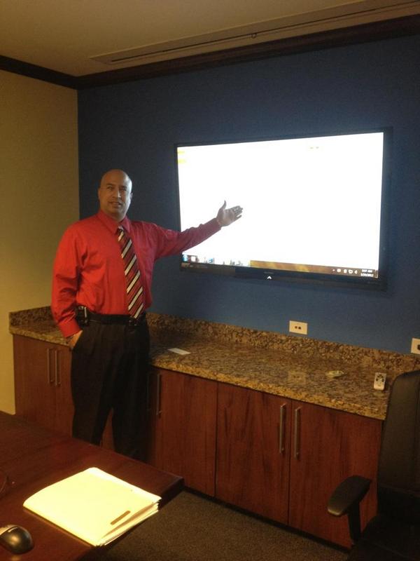 Date this athletic United States man MAXIMUS from Miami BR5973