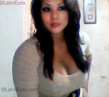 Date this voluptuous Mexico girl Yoselin from Veracruz MX428