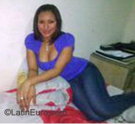 Date this georgeous Honduras girl Veronica from San Pedro Sula HN426