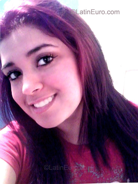 Date this charming Costa Rica girl Joselyn from Cartago CR115