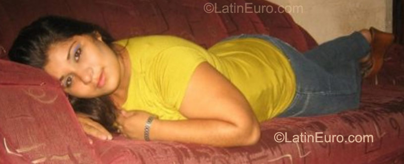 Date this sensual Costa Rica girl Ashley from San Jose CR119