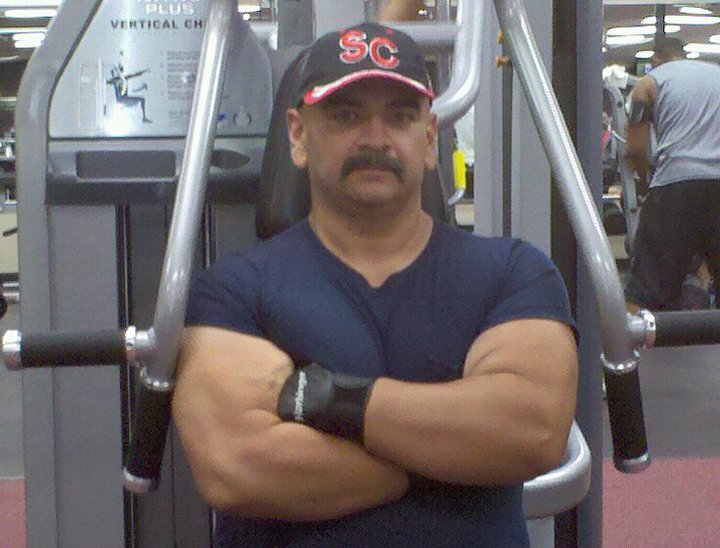 Date this cute United States man Luis from Chicago US11679