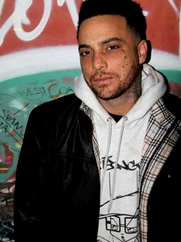 Date this exotic United States man Kiser from Oakland US11696