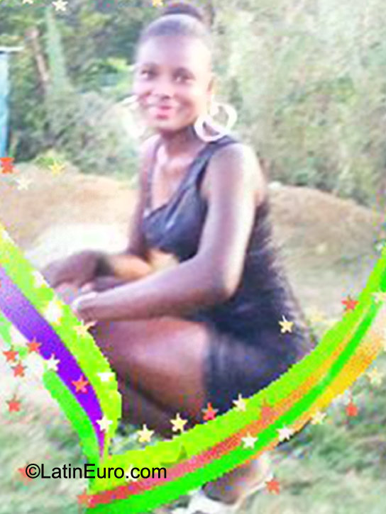 Date this fun Jamaica girl Anei from Montego Bay JM380
