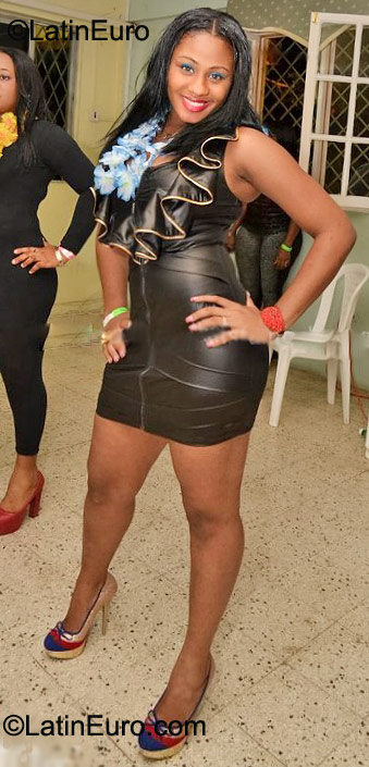 Date this hard body Jamaica girl Nessa_1 from Kingston JM379
