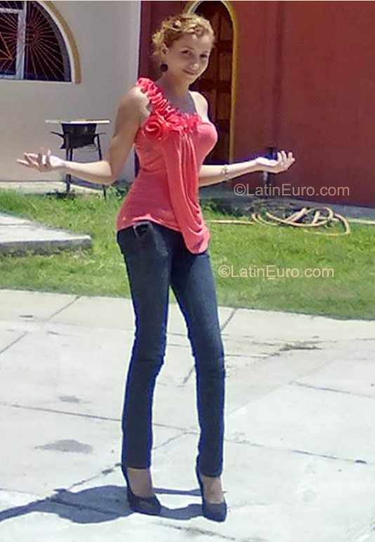 Date this charming Nicaragua girl Lale from Managua NI73