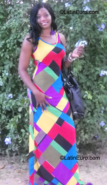 Date this young United States girl Keisha from Baltimore US13288