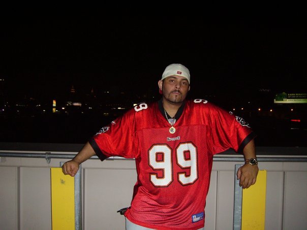 Date this funny United States man Hugo from Elmont US11945