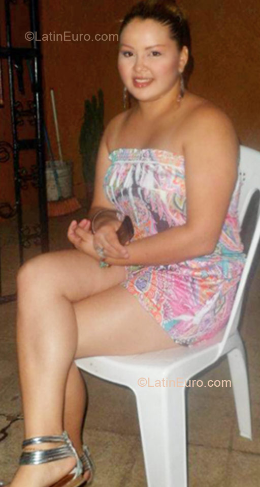 Date this exotic Nicaragua girl Heydi from Managua NI80